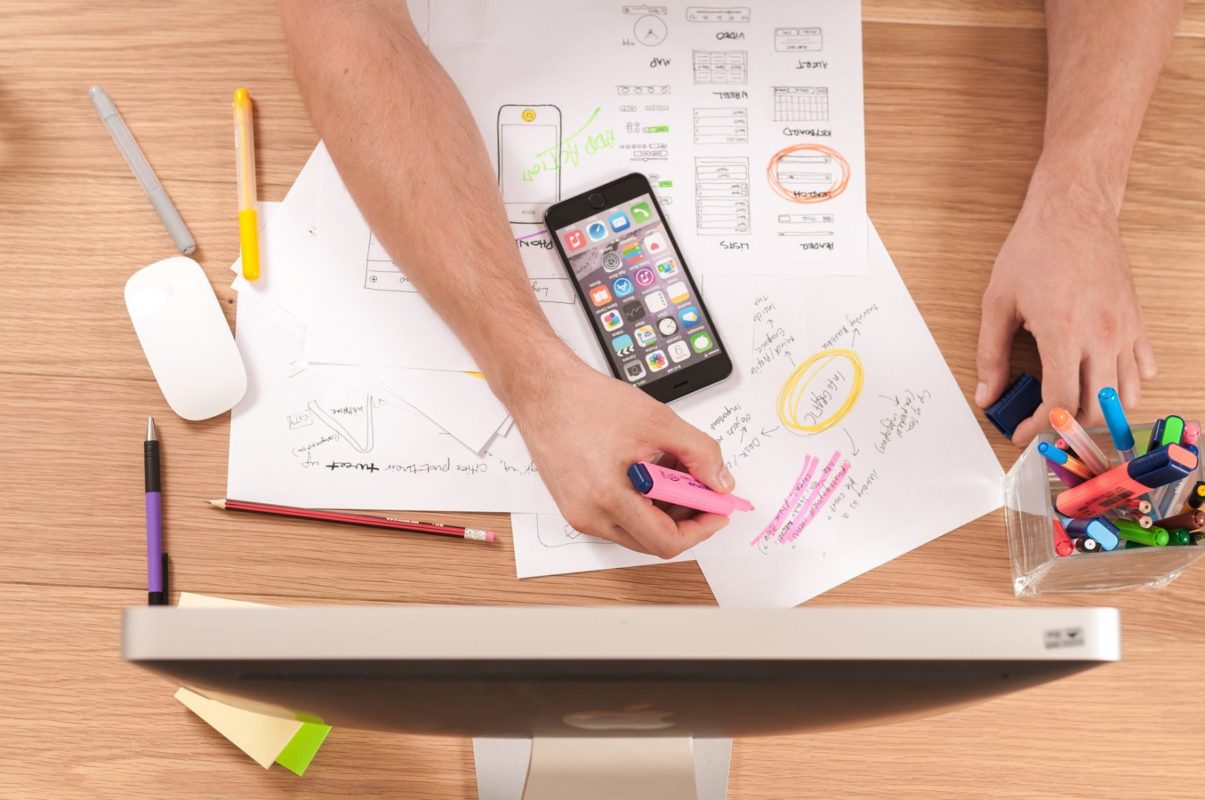 What is the difference between UI and UX Design?