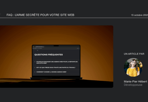 La page FAQ d'un site web au thème sombre est affichée sur l'écran d'un ordinateur portable sur un fond orange. À droite, une photo circulaire d'une femme souriante et un texte l'identifiant comme Marie-Pier Hébert, Développeuse.